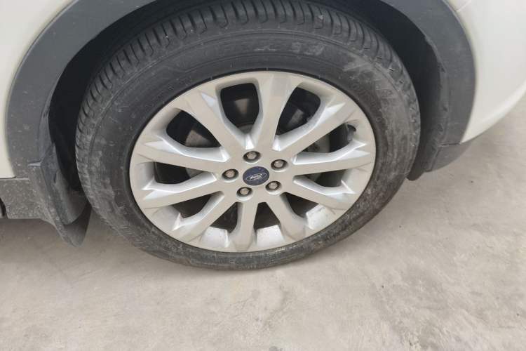 Used Ford Kuga 2015 1.5L GTDi Two-Wheel Drive Fashion Edition Right Front Wheel Hub