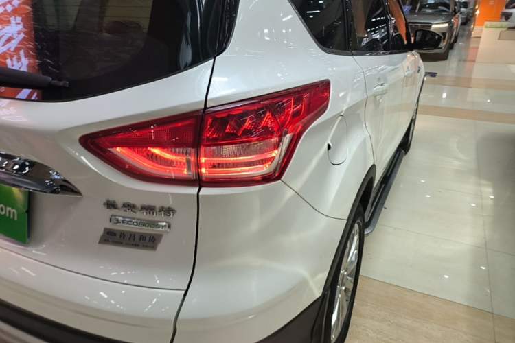 Used Ford Kuga 2015 1.5L GTDi Two-Wheel Drive Fashion Edition Right Rear Taillight