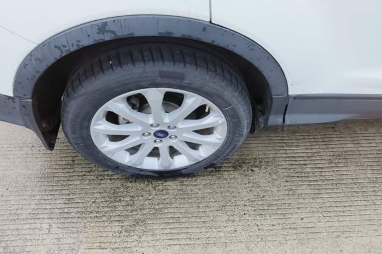 Used Ford Kuga 2015 1.5L GTDi Two-Wheel Drive Fashion Edition Right Rear Wheel Hub