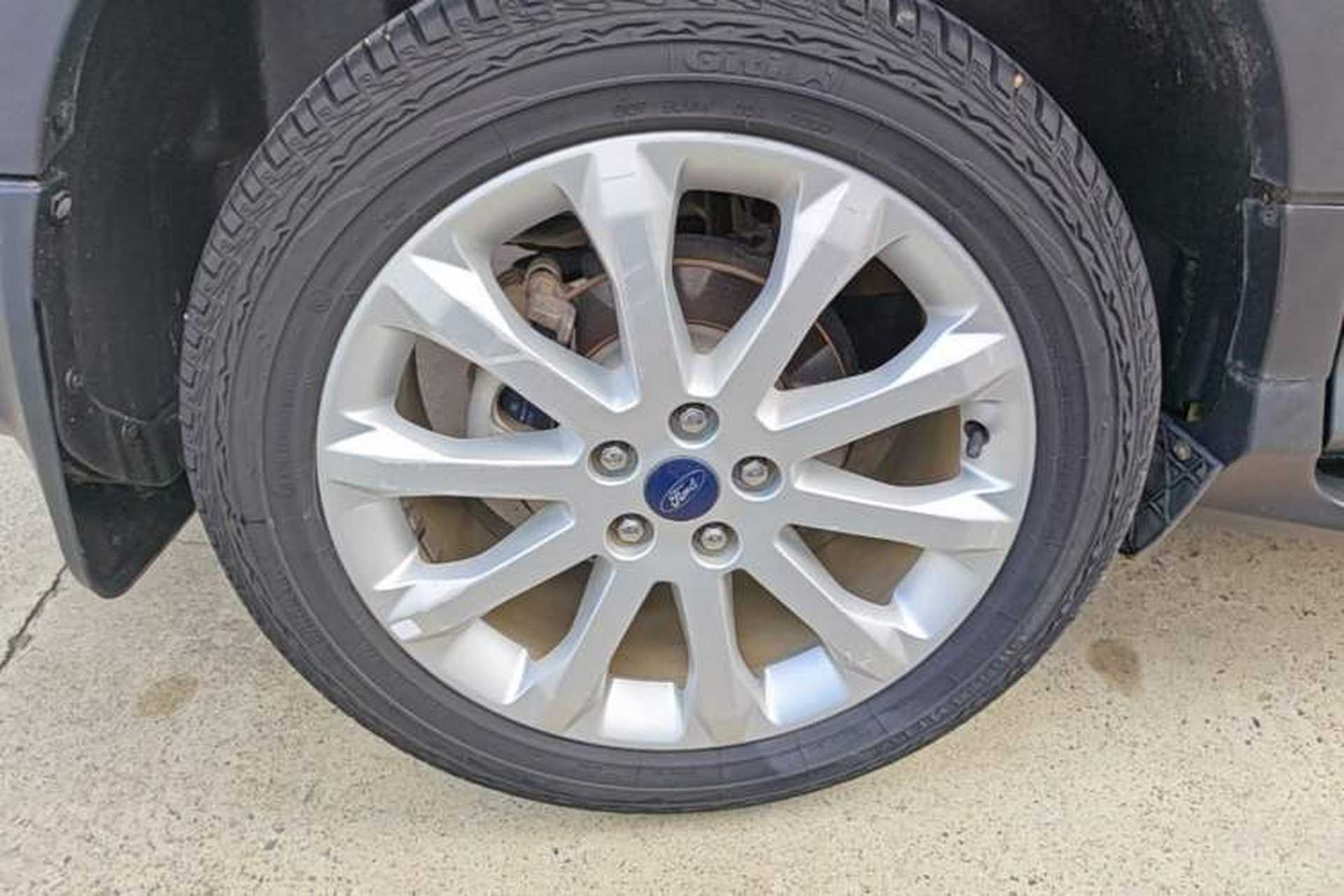 Used Ford Kuga 2015 1.5L GTDi Two-Wheel Drive Fashion Edition Right Rear Wheel Hub