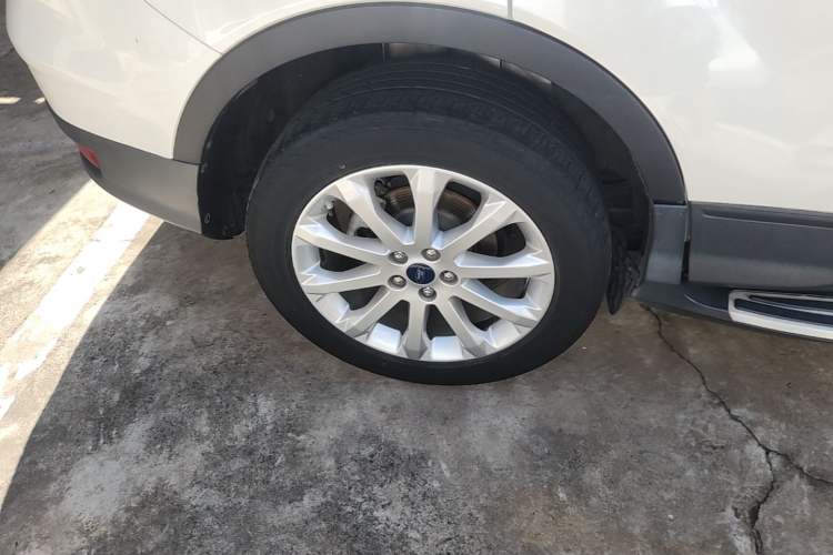 Used Ford Kuga 2015 1.5L GTDi Two-Wheel Drive Fashion Edition Right Rear Wheel Hub