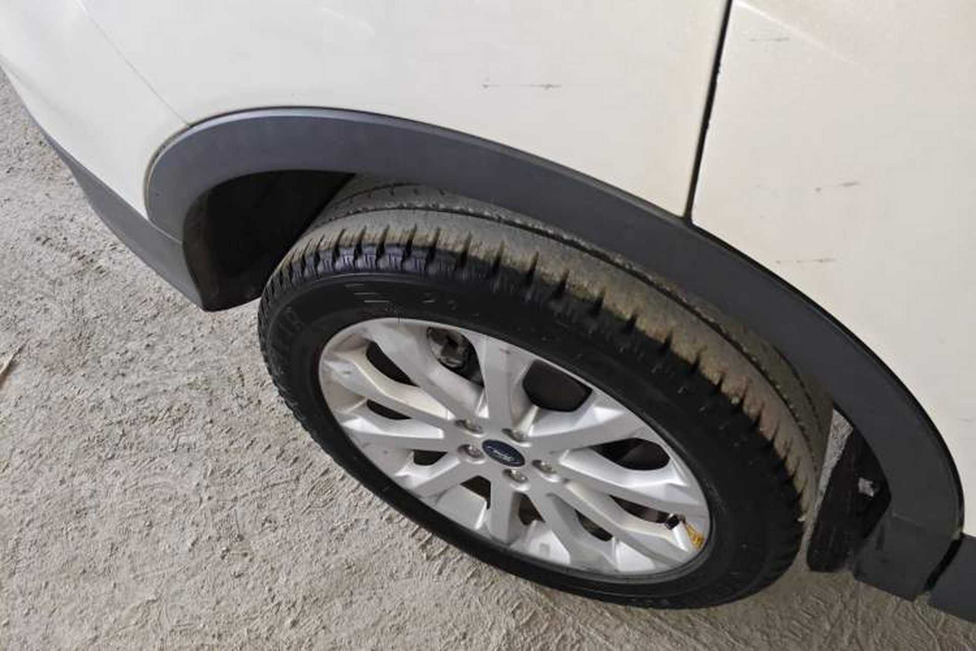 Used Ford Kuga 2015 1.5L GTDi Two-Wheel Drive Fashion Edition Right Rear Wheel Hub