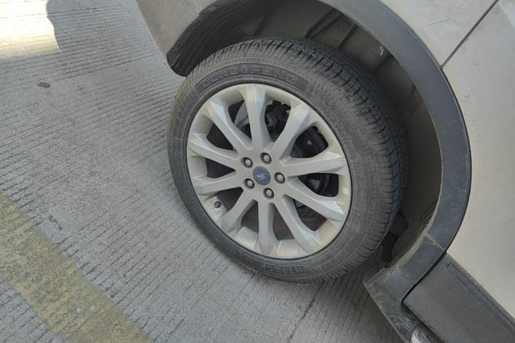 Used Ford Kuga 2015 1.5L GTDi Two-Wheel Drive Fashion Edition Right Rear Wheel Hub