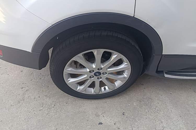 Used Ford Kuga 2015 1.5L GTDi Two-Wheel Drive Fashion Edition Right Rear Wheel Hub