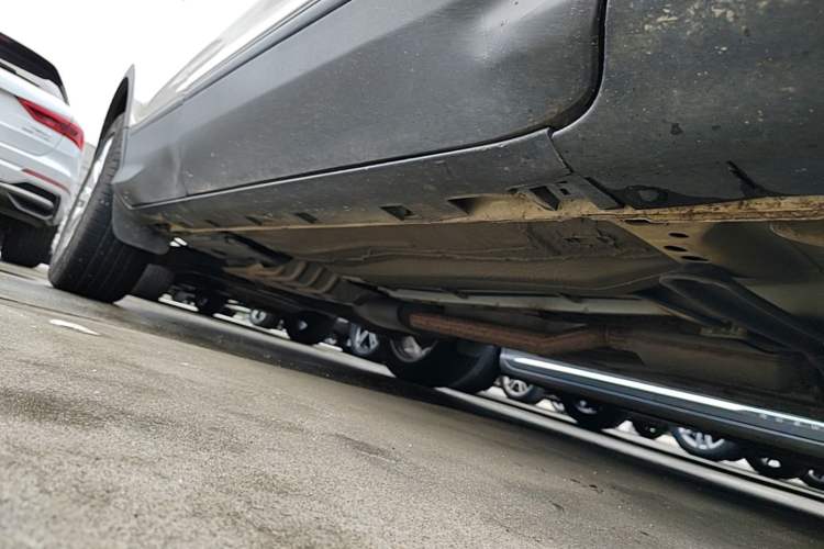 Used Ford Kuga 2015 1.5L GTDi Two-Wheel Drive Fashion Edition Right Side Sill