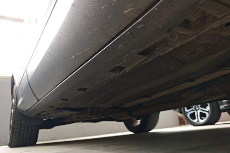 Used Ford Kuga 2015 1.5L GTDi Two-Wheel Drive Fashion Edition Right Side Sill