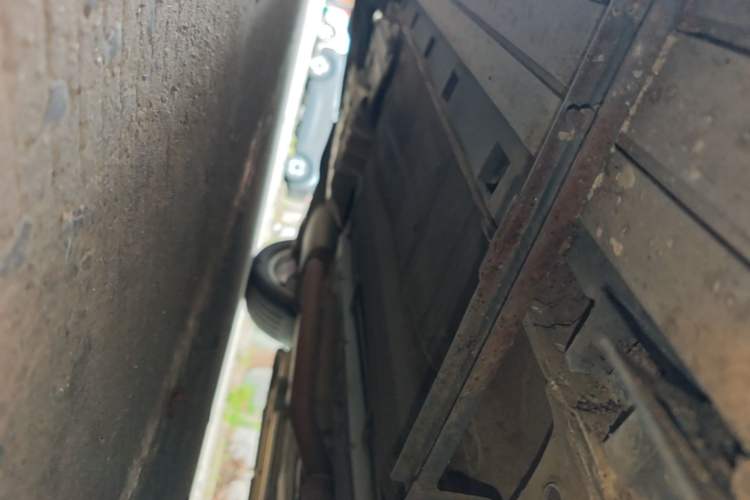 Used Ford Kuga 2015 1.5L GTDi Two-Wheel-Drive Comfort Model Right Side Sill