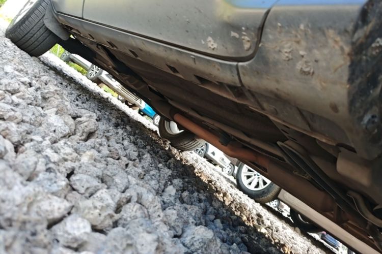 Used Ford Kuga 2015 1.5L GTDi Four-Wheel-Drive Elite Model Right Side Sill