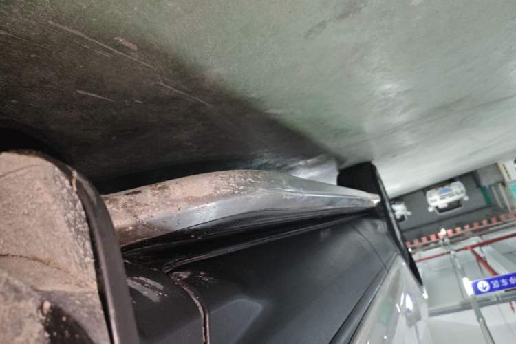 Used Ford Kuga 2015 1.5L GTDi Two-Wheel-Drive Comfort Model Right Side Sill