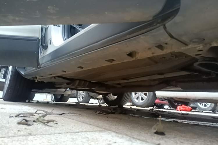 Used Ford Kuga 2015 1.5L GTDi Two-Wheel Drive Fashion Edition Right Side Sill