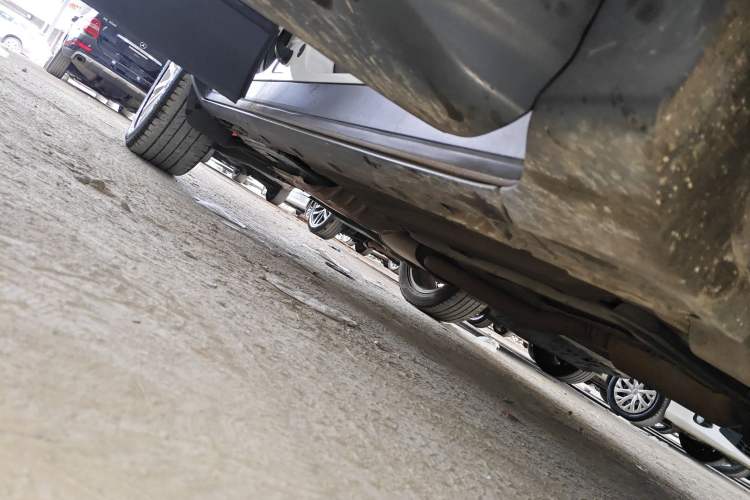 Used Ford Kuga 2015 1.5L GTDi Two-Wheel Drive Fashion Edition Right Side Sill