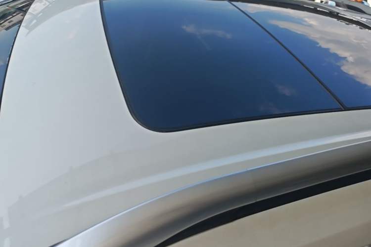 Used Ford Kuga 2015 2.0L GTDi Four-Wheel Drive Prestige Model Roof