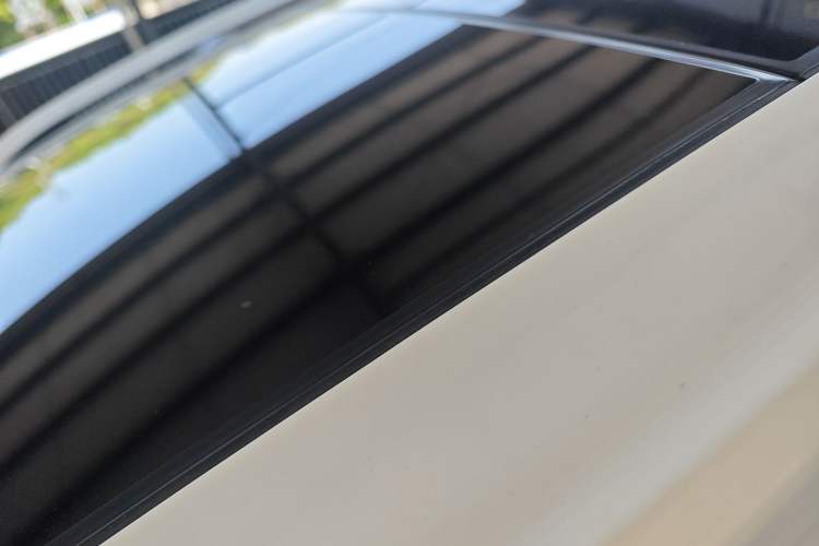 Used Ford Kuga 2015 2.0L GTDi Four-Wheel-Drive Sport Model Roof