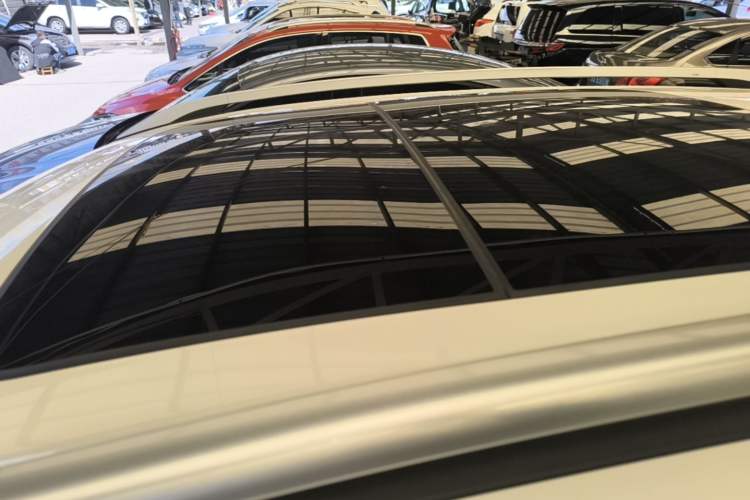 Used Ford Kuga 2015 2.0L GTDi Four-Wheel-Drive Sport Model Roof