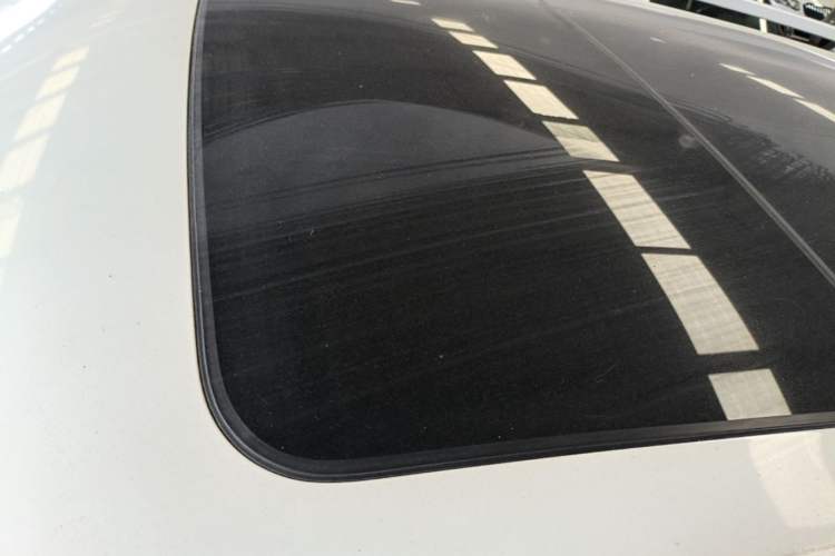 Used Ford Kuga 2015 1.5L GTDi Four-Wheel-Drive Elite Model Roof