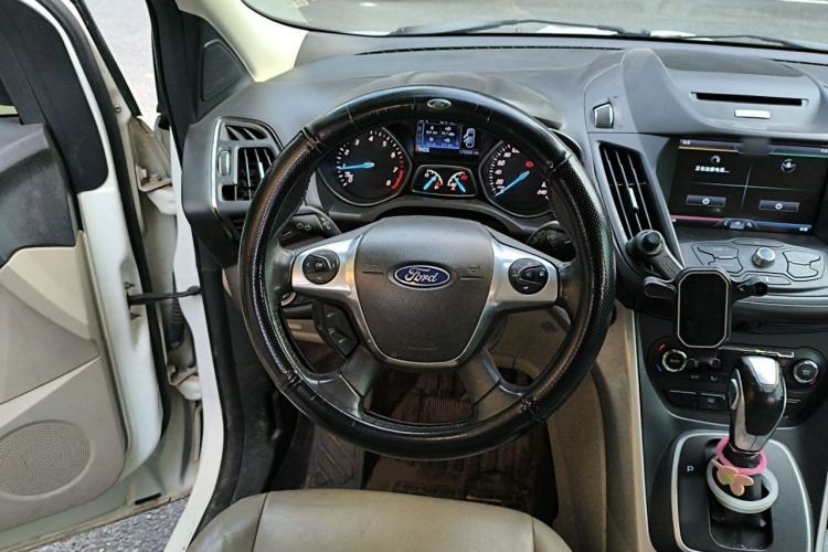 Used Ford Kuga 2015 1.5L GTDi Four-Wheel-Drive Elite Model Steering Wheel