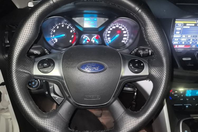 Used Ford Kuga 2015 1.5L GTDi Two-Wheel Drive Fashion Edition Steering Wheel