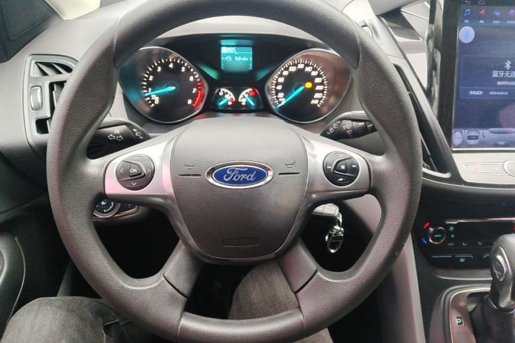 Used Ford Kuga 2015 1.5L GTDi Two-Wheel-Drive Comfort Model Steering Wheel