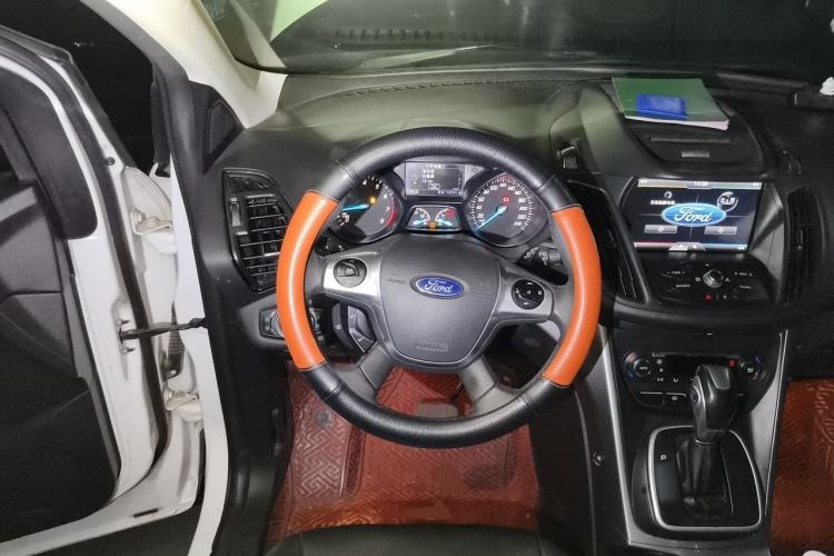 Used Ford Kuga 2015 2.0L GTDi Four-Wheel Drive Elite Model Steering Wheel