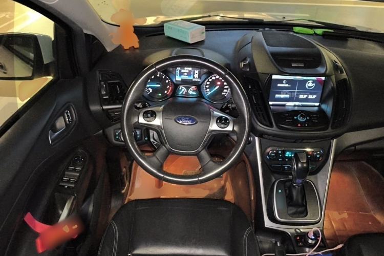 Used Ford Kuga 2015 1.5L GTDi Four-Wheel-Drive Elite Model Steering Wheel