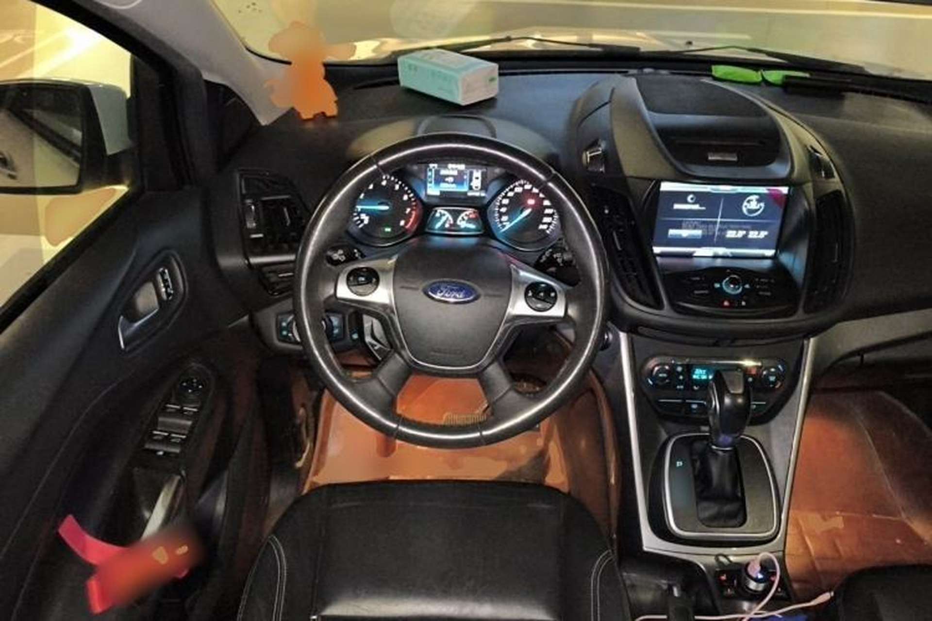 Used Ford Kuga 2015 1.5L GTDi Four-Wheel-Drive Elite Model Steering Wheel