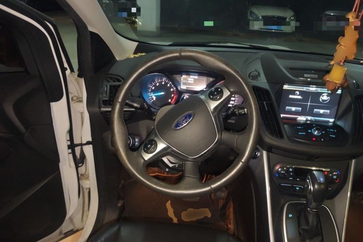Used Ford Kuga 2015 1.5L GTDi Four-Wheel-Drive Elite Model Steering Wheel