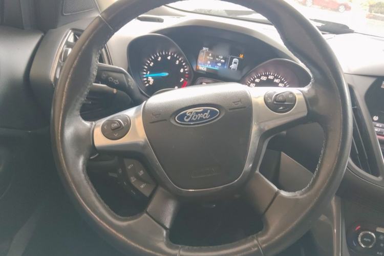 Used Ford Kuga 2015 2.0L GTDi Four-Wheel Drive Prestige Model Steering Wheel