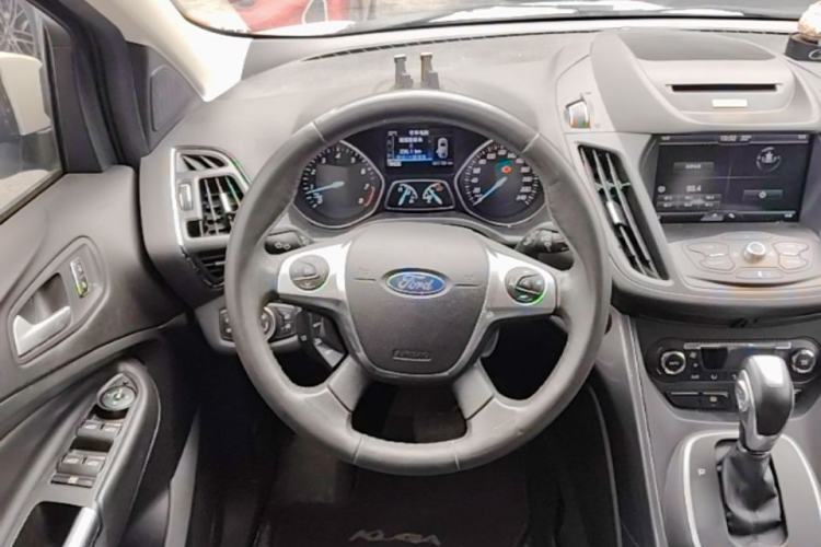 Used Ford Kuga 2015 1.5L GTDi Four-Wheel-Drive Elite Model Steering Wheel