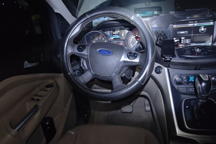 Used Ford Kuga 2015 1.5L GTDi Four-Wheel-Drive Elite Model Steering Wheel