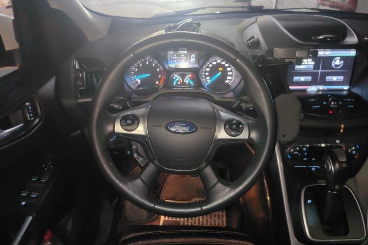 Used Ford Kuga 2015 1.5L GTDi Four-Wheel-Drive Elite Model Steering Wheel