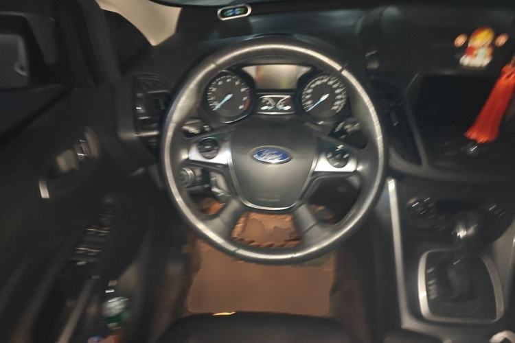 Used Ford Kuga 2015 1.5L GTDi Four-Wheel-Drive Elite Model Steering Wheel