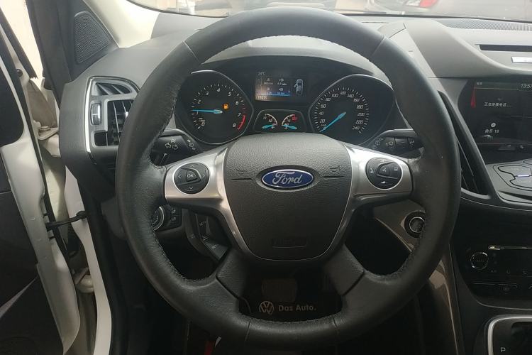 Used Ford Kuga 2015 1.5L GTDi Four-Wheel-Drive Elite Model Steering Wheel
