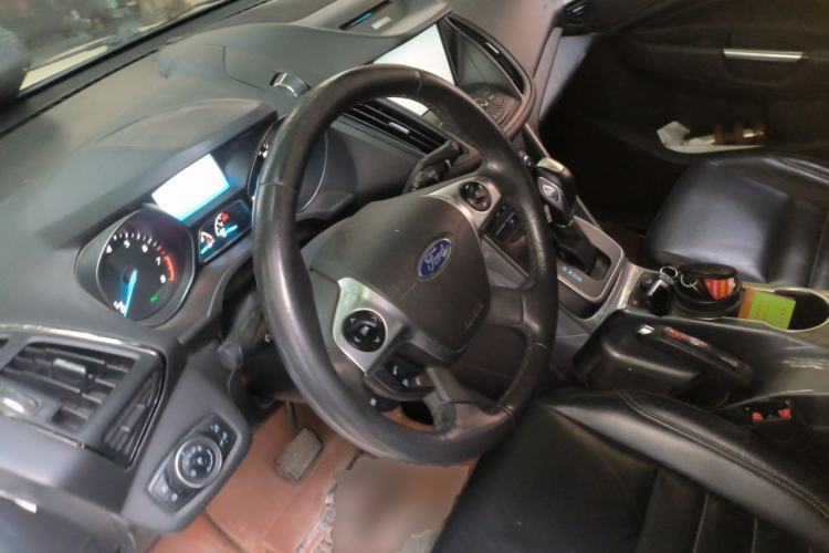 Used Ford Kuga 2015 2.0L GTDi Four-Wheel Drive Elite Model Steering Wheel