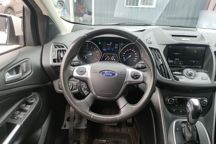 Used Ford Kuga 2015 2.0L GTDi Four-Wheel Drive Prestige Model Steering Wheel