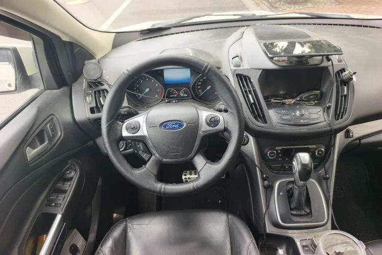 Used Ford Kuga 2015 1.5L GTDi Four-Wheel-Drive Elite Model Steering Wheel