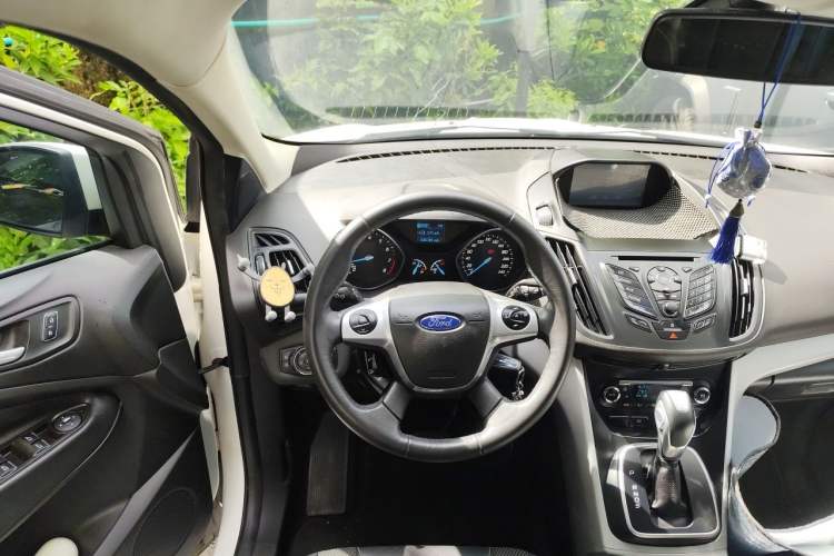 Used Ford Kuga 2015 1.5L GTDi Two-Wheel Drive Fashion Edition Steering Wheel