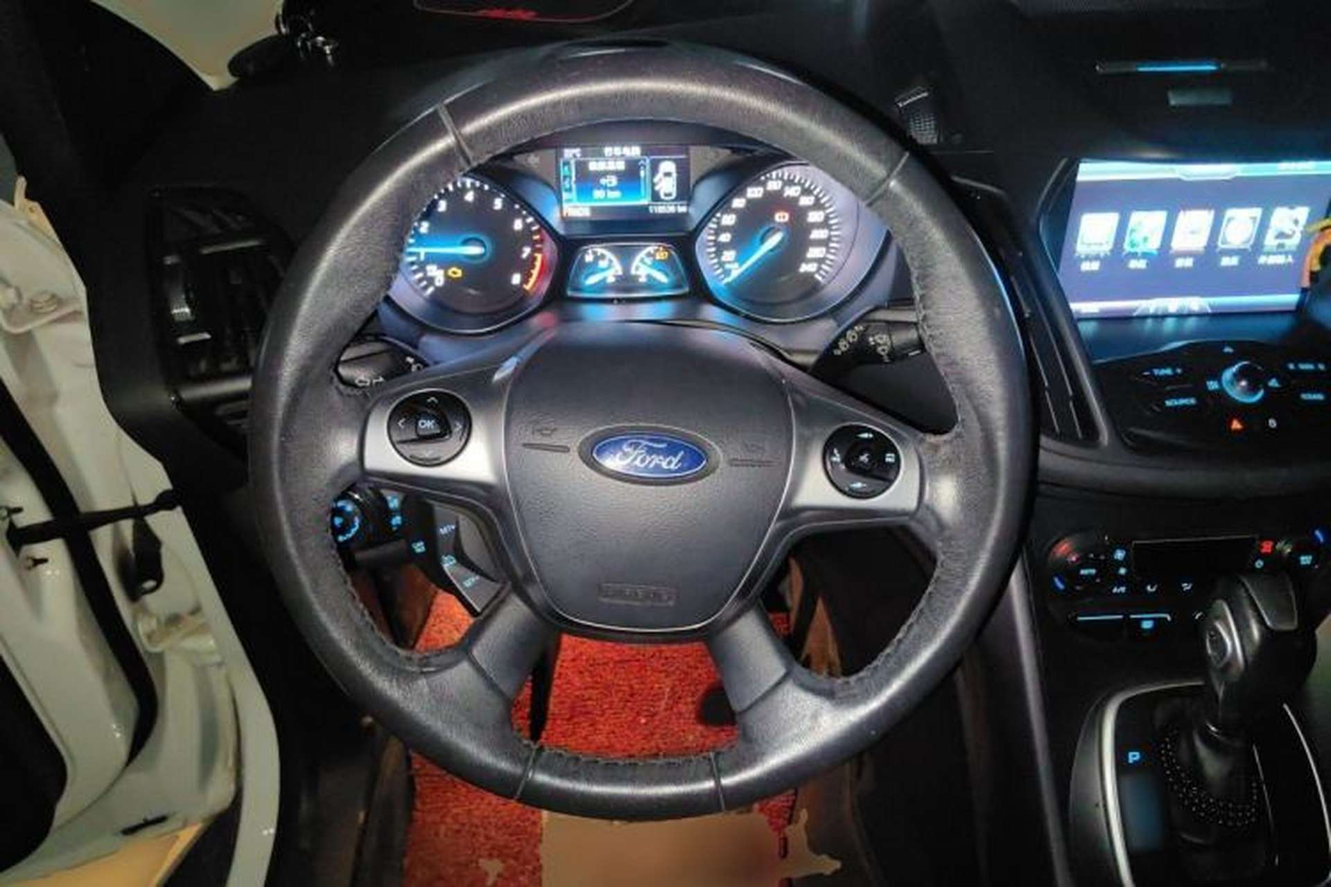 Used Ford Kuga 2015 1.5L GTDi Four-Wheel-Drive Elite Model Steering Wheel