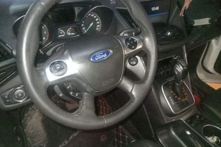 Used Ford Kuga 2015 1.5L GTDi Four-Wheel-Drive Elite Model Steering Wheel