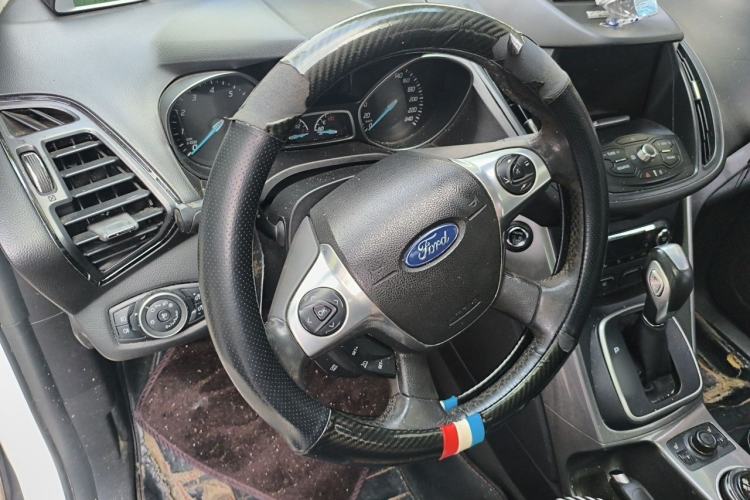 Used Ford Kuga 2015 2.0L GTDi Four-Wheel Drive Elite Model Steering Wheel