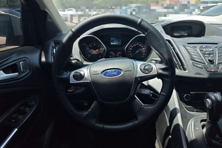 Used Ford Kuga 2015 1.5L GTDi Two-Wheel-Drive Comfort Model Steering Wheel