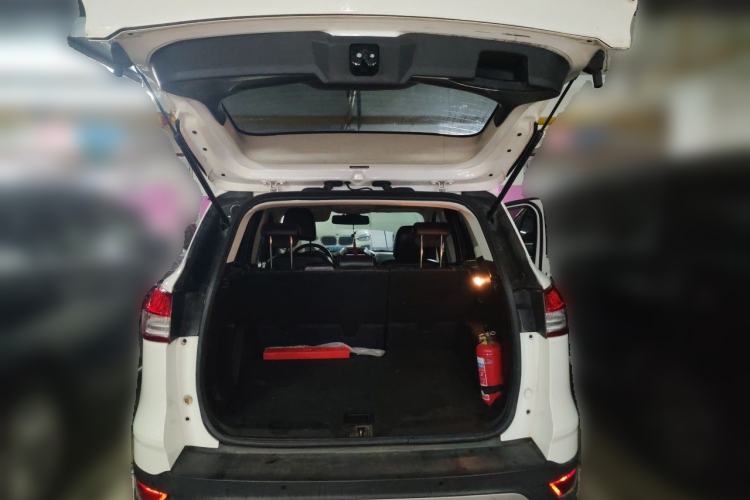 Used Ford Kuga 2015 1.5L GTDi Two-Wheel Drive Fashion Edition Trunk