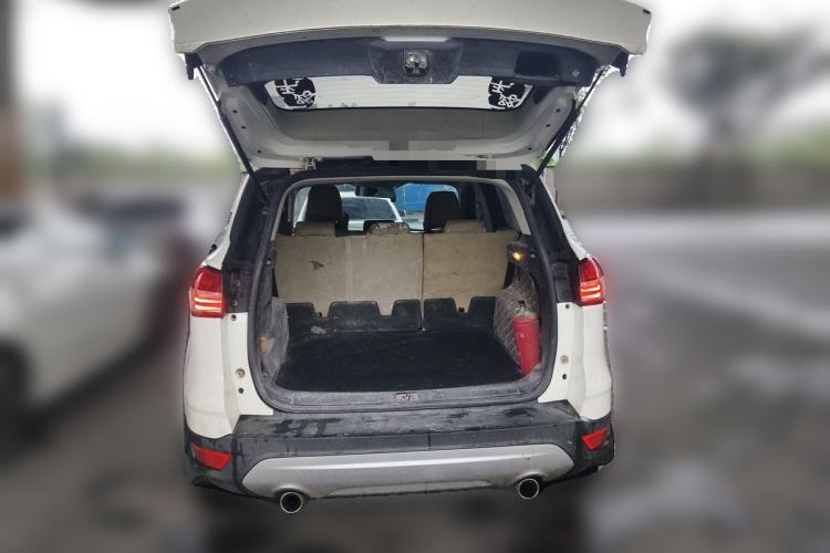 Used Ford Kuga 2015 1.5L GTDi Two-Wheel-Drive Comfort Model Trunk