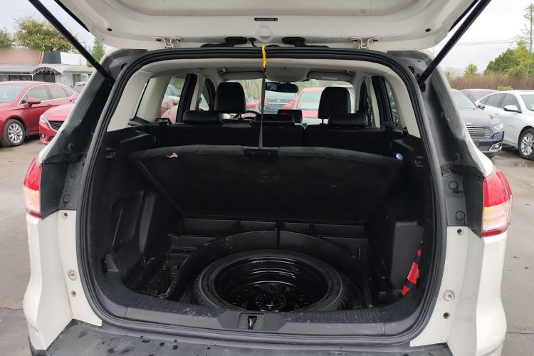 Used Ford Kuga 2015 1.5L GTDi Two-Wheel-Drive Comfort Model Trunk