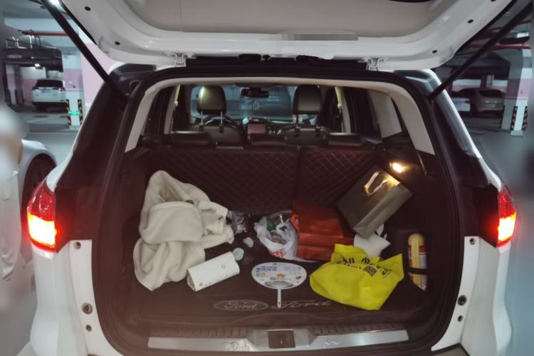 Used Ford Kuga 2015 1.5L GTDi Two-Wheel Drive Fashion Edition Trunk