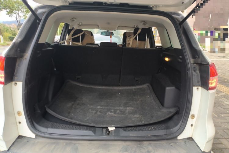 Used Ford Kuga 2015 1.5L GTDi Two-Wheel-Drive Comfort Model Trunk