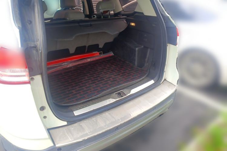 Used Ford Kuga 2015 1.5L GTDi Two-Wheel-Drive Comfort Model Trunk