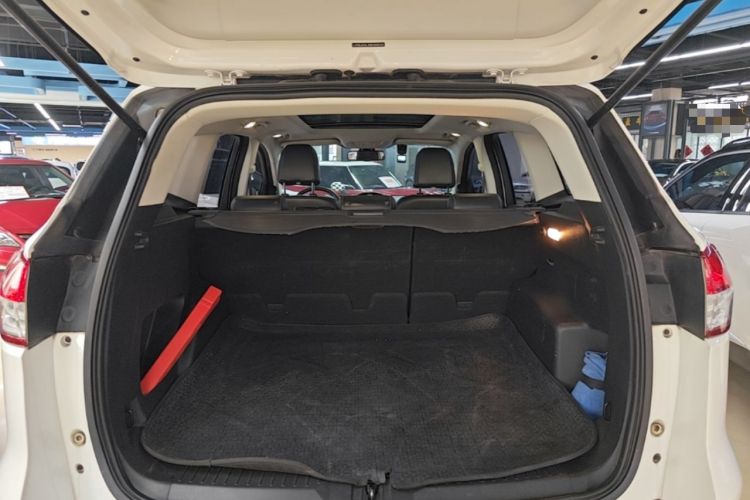 Used Ford Kuga 2015 1.5L GTDi Two-Wheel Drive Fashion Edition Trunk