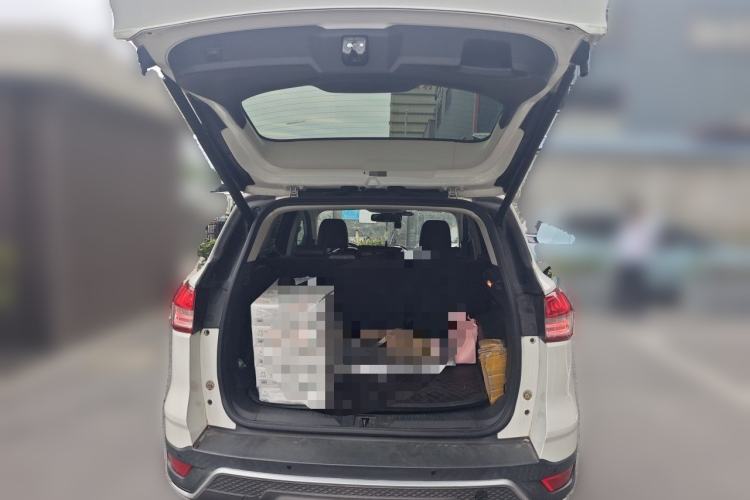 Used Ford Kuga 2015 1.5L GTDi Four-Wheel-Drive Elite Model Trunk