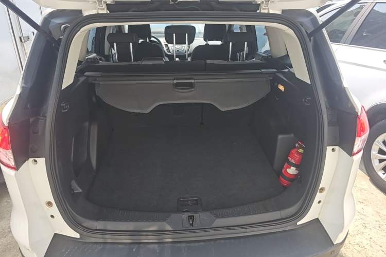 Used Ford Kuga 2015 1.5L GTDi Two-Wheel-Drive Comfort Model Trunk