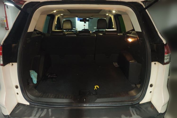 Used Ford Kuga 2015 1.5L GTDi Two-Wheel Drive Fashion Edition Trunk